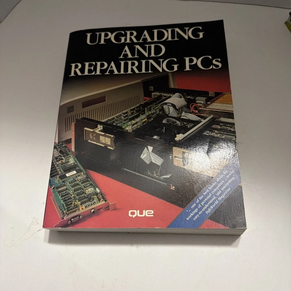 Upgrading and Repairing PCs Que Vintage Computer Book IBM Compaq ISBN 0880223952